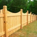 Деревянный забор для дачи – защитное сооружение и предмет благоустройства