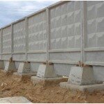 Забор из железобетонных плит – дешево и долговечно